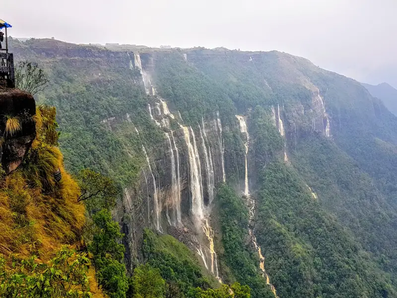 New Jalpaiguri to Seven Sisters Waterfall Cab